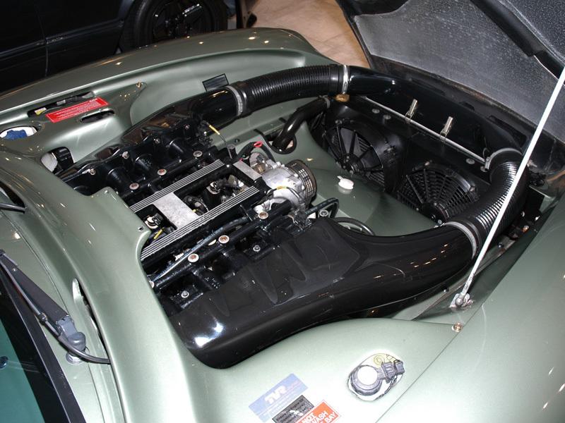 TVR　サーブラウ