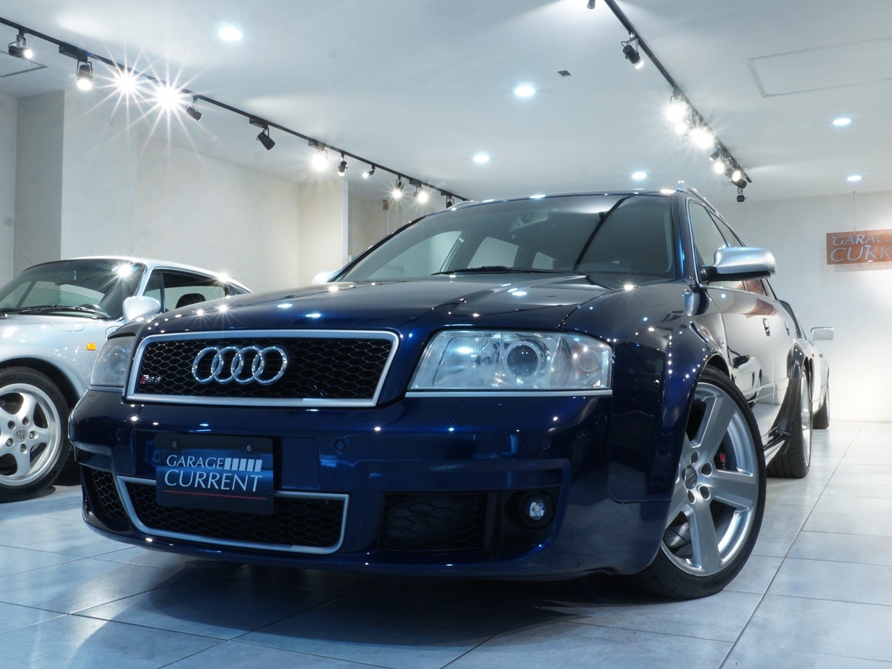 RS6アバントアウディ　RS6アバント(C5)　ディーラー車　左H　ムジェロブルーパールエフェクト　コスワースチューン4,200㏄V8ツインターボ　アラゴスタ車高調　Rddフロントブレーキローター