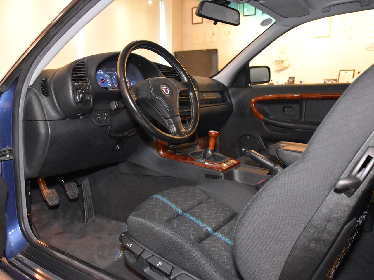 BMWアルピナ　B8