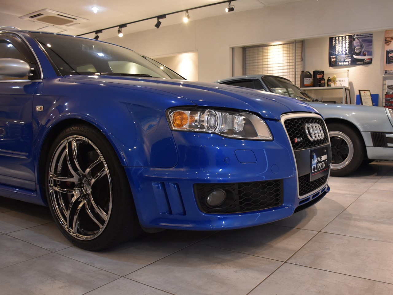 アウディ　RS4