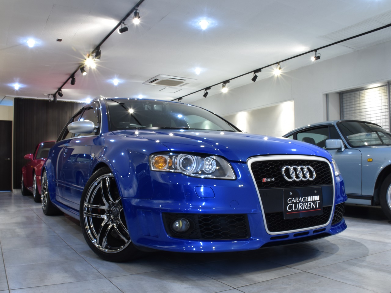 アウディ　RS4