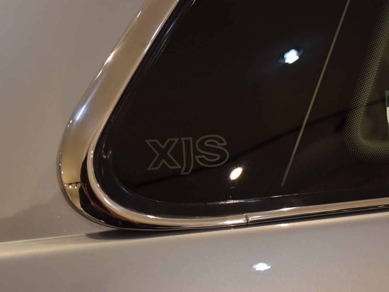 ジャガー　XJ-S