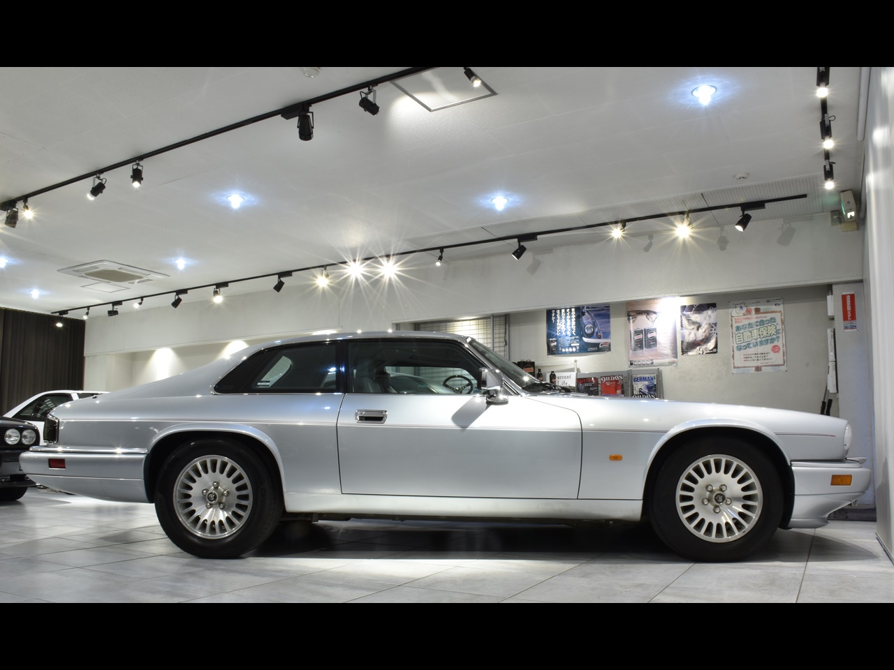 ジャガー　XJ-S