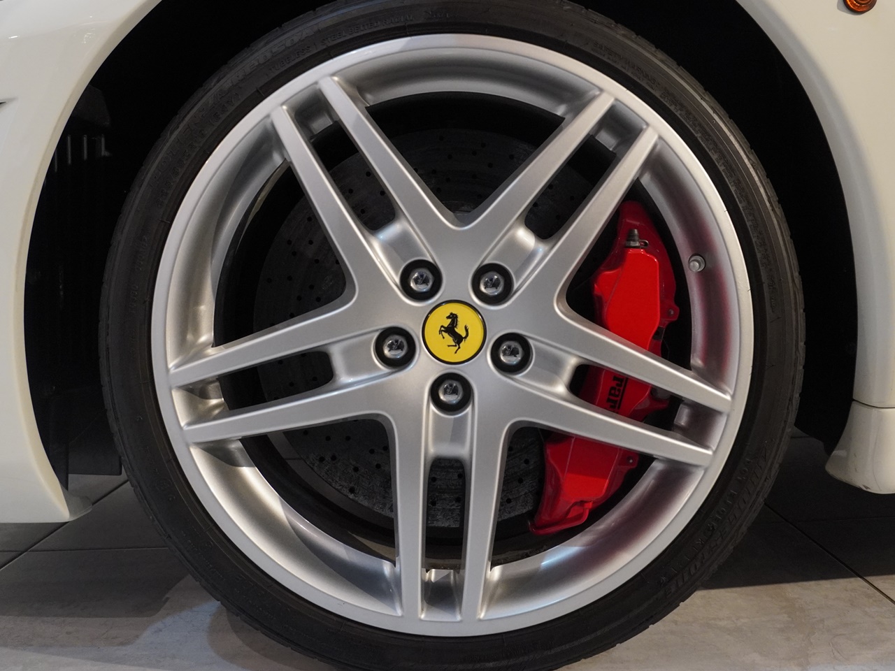 フェラーリ　F430