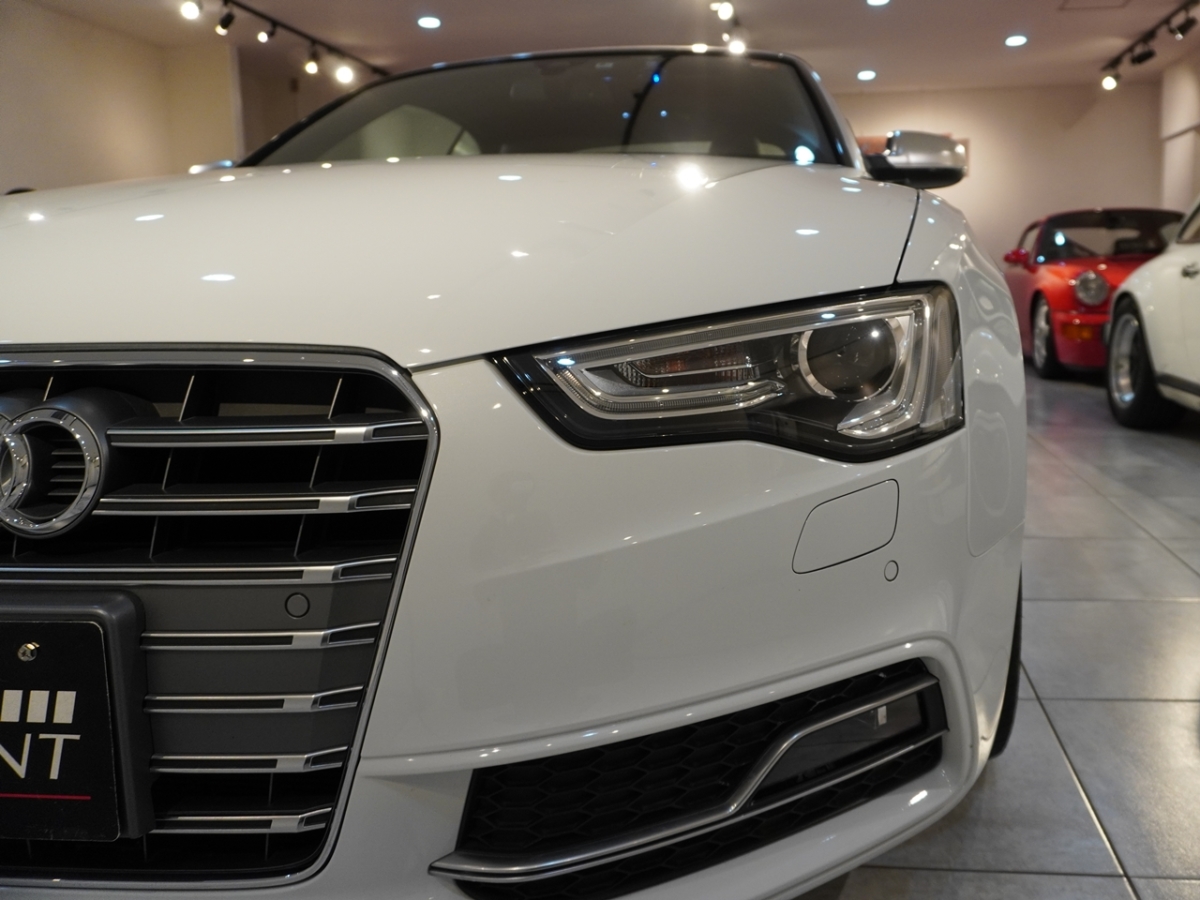 アウディ　S5