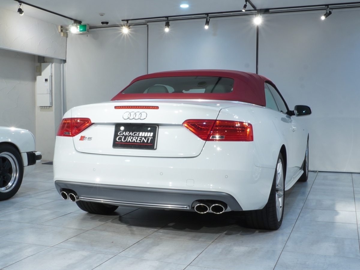 アウディ　S5