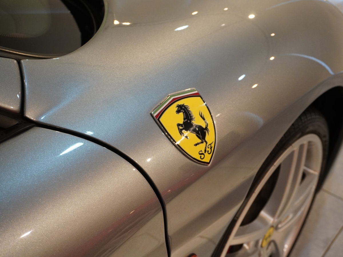 フェラーリ　F430