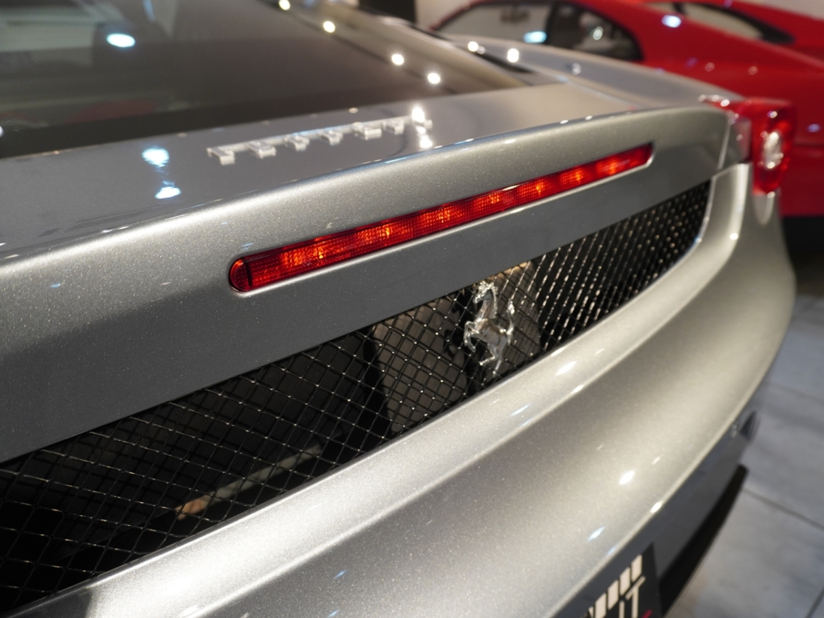 フェラーリ　F430