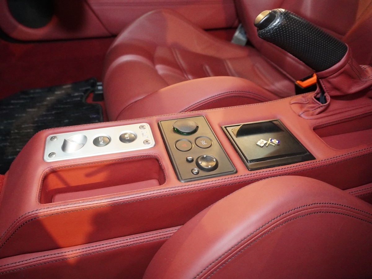 フェラーリ　F430